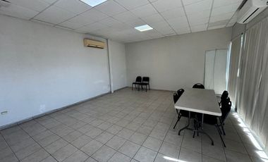 LOCAL COMERCIAL EN VENTA RANGEL FRÍAS