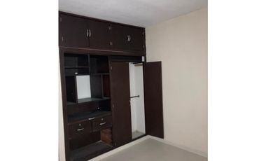 SE ARRIENDA CASA CON LOCAL  BARRIO EL PRADO