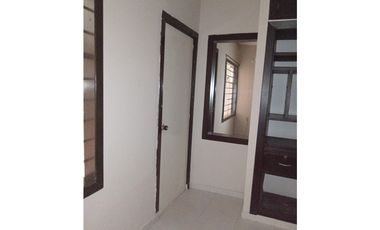 SE ARRIENDA CASA CON LOCAL  BARRIO EL PRADO