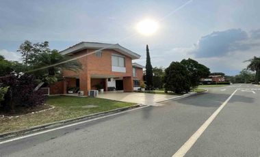 EN ARRIENDA CASA PANCE BELLO HORIZONTE