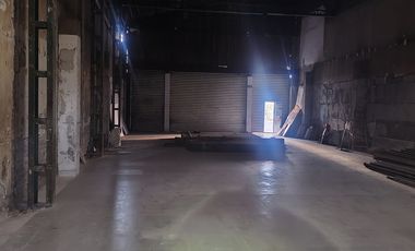 Excelente local comercial 398.49 M2 Avenida Revolución