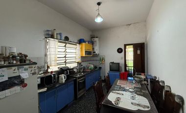 Casa en Wilde tres ambientes venta