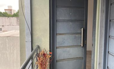 Alquiler - Departamento Dos Ambientes - M. Coronado