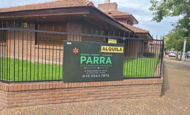 Chalet 5 ambientes en alquiler en Martinez