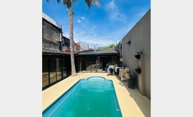 Casa  en Venta Ramos Mejia / La Matanza (A108 8199)