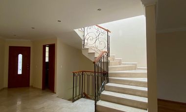 CASA EN CONDOMINIO EN VENTA/RENTA INTERLOMAS