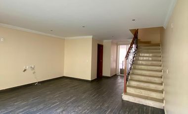 CASA EN CONDOMINIO EN VENTA/RENTA INTERLOMAS