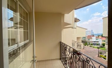 CASA EN CONDOMINIO EN VENTA/RENTA INTERLOMAS