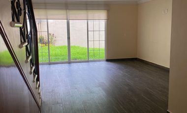 CASA EN CONDOMINIO EN VENTA/RENTA INTERLOMAS