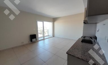 Aquiler de Monoambiente en calle San Martin al 833 -Cipolletti.