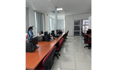 SE ARRIENDA OFICINA AMOBLADA EN BARRIO LA CASTELLANA DE MONTERIA