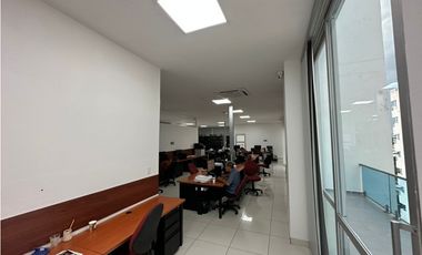 SE ARRIENDA OFICINA AMOBLADA EN BARRIO LA CASTELLANA DE MONTERIA
