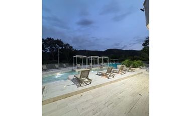 En venta Economico lote Park house ruitoque bajo