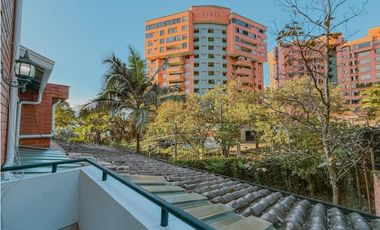 Casa frente al Mall Amsterdam para la renta tradicional