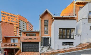 Casa frente al Mall Amsterdam para la renta tradicional