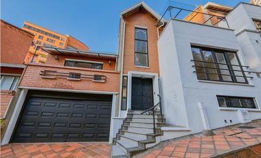 Casa frente al Mall Amsterdam para la renta tradicional