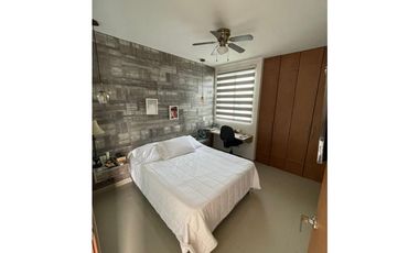 HERMOSO APARTAESTUDIO EN VENTA B/ EL RECREO.