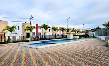 Vendo casa, Urbanización Santa María,  de 3 dormitorios