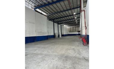 ALQUILER DE  GALERA 942 MTS CON ANDEN EN LA LOCERIA JP