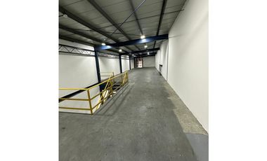 ALQUILER DE  GALERA 942 MTS CON ANDEN EN LA LOCERIA JP