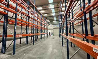 ALQUILO BODEGA LAS MAÑANITAS 252m2 CON SEGURIDAD VV