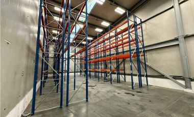 ALQUILO BODEGA LAS MAÑANITAS 252m2 CON SEGURIDAD VV