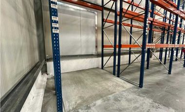 ALQUILO BODEGA LAS MAÑANITAS 252m2 CON SEGURIDAD VV