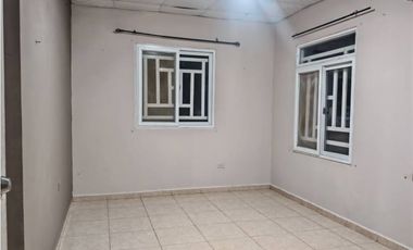 Alquilo casa en Quiteño, Las Lomas David