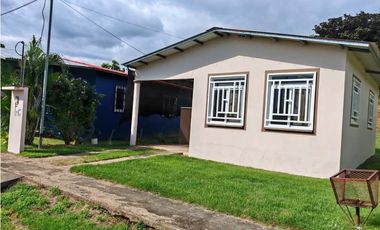 Alquilo casa en Quiteño, Las Lomas David