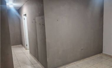 Alquilo casa en Quiteño, Las Lomas David