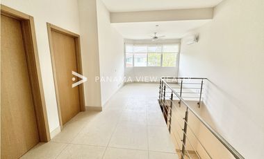 THE GROVE / SANTA MARIA / VENTA