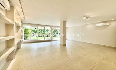 THE GROVE / SANTA MARIA / VENTA