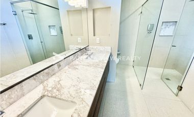 THE GROVE / SANTA MARIA / VENTA