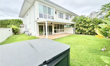 THE GROVE / SANTA MARIA / VENTA