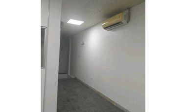 ALQUILO LOCAL COMERCIAL CENTRO LOSGSTICO PLANTA BAJA 165M2 VV