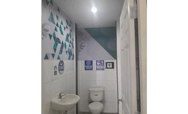 ALQUILO LOCAL COMERCIAL CENTRO LOSGSTICO PLANTA BAJA 165M2 VV