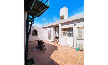 Hermosa Casa Esquina en Venta Bº General Savio. 3 Dorm.