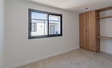 VENTA/ DEPARTAMENTO EN PH  2 AMBIENTES PATIO Y PARQUE/ MAR DEL PLATA