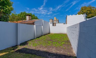 VENTA/ DEPARTAMENTO EN PH  2 AMBIENTES PATIO Y PARQUE/ MAR DEL PLATA