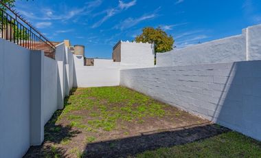 VENTA/ DEPARTAMENTO EN PH  2 AMBIENTES PATIO Y PARQUE/ MAR DEL PLATA