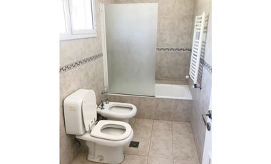 CASA 4 DORM  JARDIN ESPINOSA