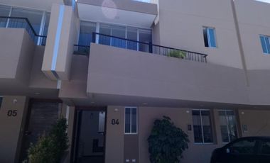 VENTA CASA 3 HABITACIONES EN EL VALLE DE LOS CHILLOS . JB