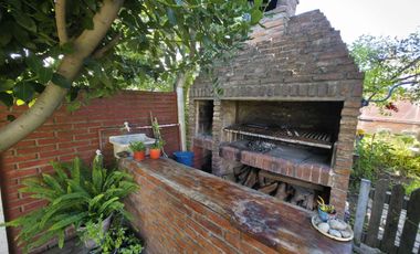 Casa en venta en Burzaco Oeste