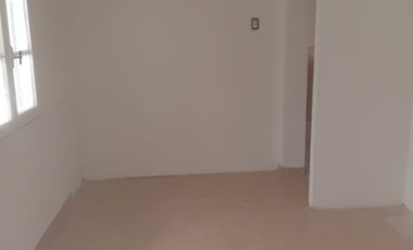 Casa PH en alquiler en Sarandi Oeste