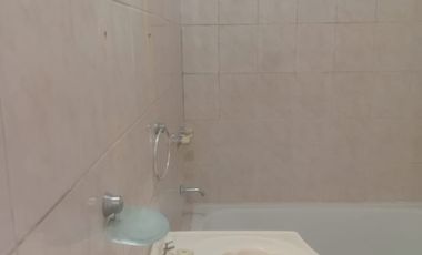 Casa PH en alquiler en Sarandi Oeste