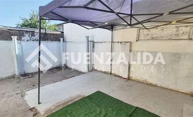 Casa en Arriendo en Ureta Cox / Juan Griego