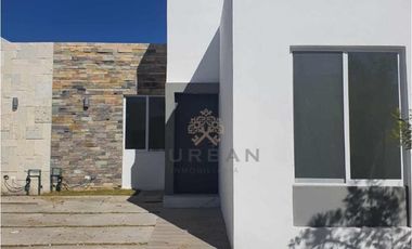 HURBAN VENDE casa nueva de 1 piso al norte de Aguascalientes.