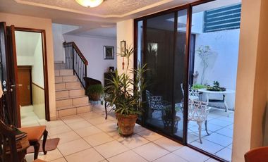 CASA EN VENTA EN AV CIUDAD GRANJA