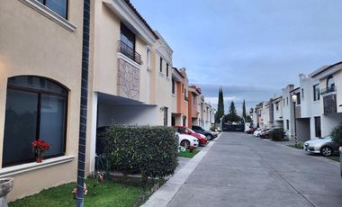 CASA EN VENTA EN AV CIUDAD GRANJA