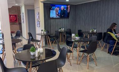 ARRIENDO CASA  COMERCIAL COMPLETA